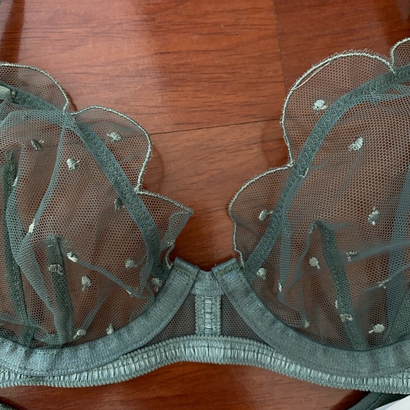 ASOS Swiss dot aqua green blue mesh scallop bra bralette - Picture 3 of 4